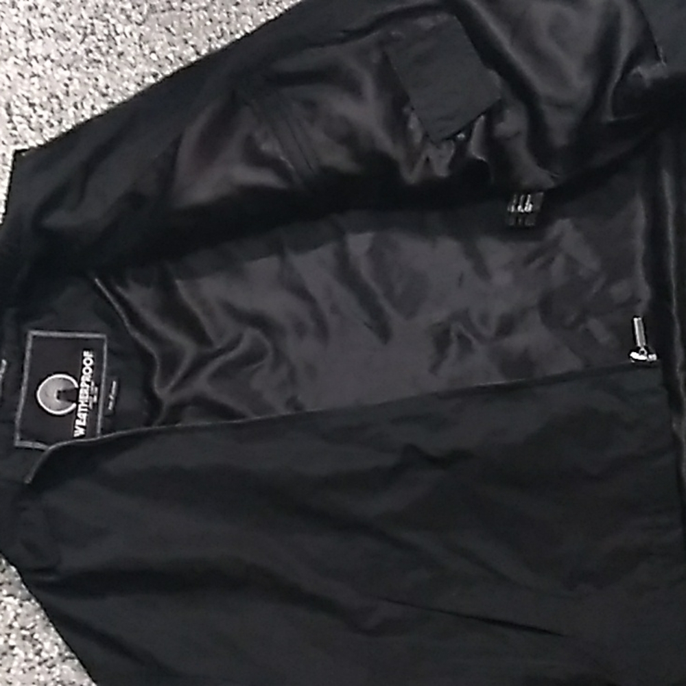 Lightweight jacket - Picture 4 of 4